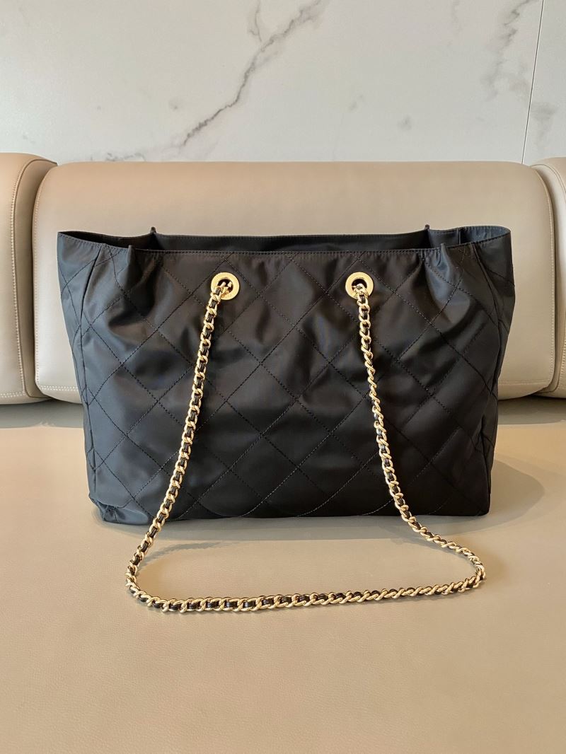 Pra*a tote bags
